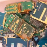 گوشی خراب و ضایعاتی