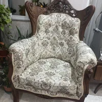 مبل سلطنتی ۹ نفره با میز و روکش پارچه ای