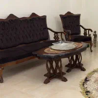 مبل 7 نفره نو با عسلی و جلومبلی