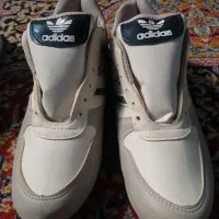 کفش اسپرت سایز ۴۱ و ۳۹