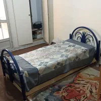 تخت تک نفره تمام فلزی با تشک جنس قدیم محکم