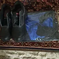 لباس کار وکفش کار