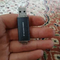 فلش 8GB