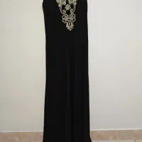 لباس مجلسی|لباس|رباط‌کریم, رباط‌کریم|دیوار