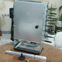 کباب پز گازی در حد نو،بدون تخفیف