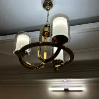 یک جفت لوستر نو