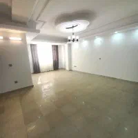 ۸۰ متری فول امکانات  سالن پرده خور   سند تکبرگ