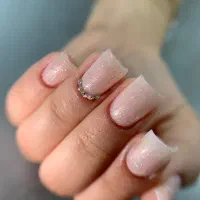 مدل رایگان خدمات ناخن|خدمات آرایشگری و زیبایی|رشت, پل تالشان|دیوار