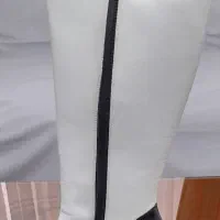 دو جفت چکمه بسیار شیک