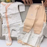 ست ۱۳ تیکه قیمت مناسب|کفش و لباس بچه|تهران, هوانیروز|دیوار