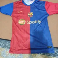 لباس|لباس|گالیکش, |دیوار