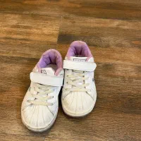 کفش اسپرت دخترونه|کفش و لباس بچه|اصفهان, لنبان|دیوار