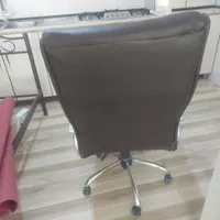 صندلی اداری ومیز ارایشی
