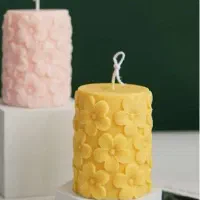 شمع طرح گل بارایحه آرام بخش وخوشبو