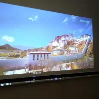 ویدیو پروژکتور سینمایی و خانگی دست اول هستیم