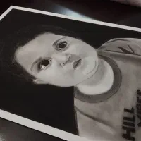 نقاشی چهره سیاه قلم