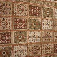 گلیم فرش با طرح مربعی خوش رنگ