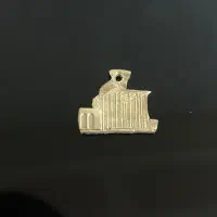 پلاک گردنبد ساخته شده با سکه ۵۰۰ریال ارامگاه سعدی