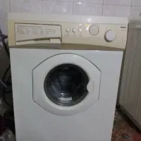 ماشین لباسشویی در حد نو