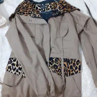 پالتو بارانی ربکا|لباس|قم, نیروگاه|دیوار