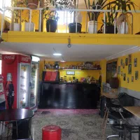 شاگرد برای قهوه فروشی