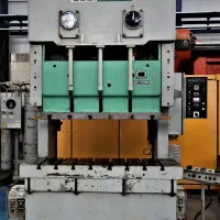 فروش انواع پرس ضربه ای و هیدرولیک وارداتی|ماشین‌آلات صنعتی|دشتابی, |دیوار