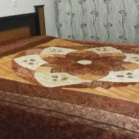 تخت خواب به همراه میز و آینه|تخت و سرویس خواب|مبارکه, |دیوار