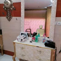 وسایل آرایشگاه و میز مدیریت|آرایشگاه و سالنهای زیبایی|سنندج, |دیوار