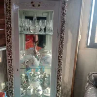 ویترین محکم بدون خط وخش سالم سالم بخاطر کمبود جا