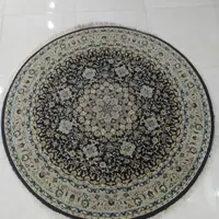 فرش گرد ۱.۵ در ۱.۵  نگین مشهد  ۷۰۰ شانه ۲۵۰۰ تراکم
