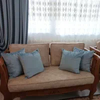 دو عدد والن مخمر ترک ،و ۶ عدد کوسن ۴۰ در ۴۰