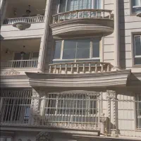 آپارتمان تک واحدی طبقه اول