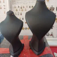 مانکن زیورآلات و طلا