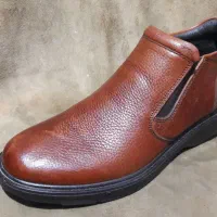 بوت تمام چرم گاوی فقط سایز 41 مانده دوجفت هست|کیف، کفش، کمربند|تبریز, |دیوار