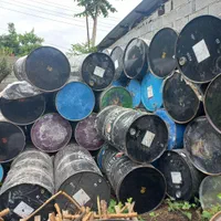 بورس بشکه آهنی و تخته زیر پا بنایی