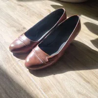 کفش|کیف، کفش، کمربند|گنبد کاووس, |دیوار