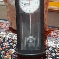 ساعت دیواری در حد نو