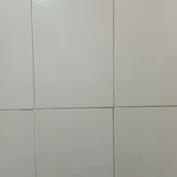 کارگر هستم برای کاشی کاری گچ کاری هستم کسی خاست