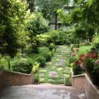 70 متر به قیمت رسیده