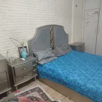 تخت با تشک ومیز بقلی