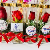 روز مادر|گل مصنوعی|شیراز, کوشک بیدک|دیوار