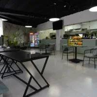 نیروی آشپز ونیروی خدماتی کافه وتولید محتوا