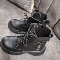 نیم بوت دخترانه|کیف، کفش، کمربند|رشت, جانبازان|دیوار