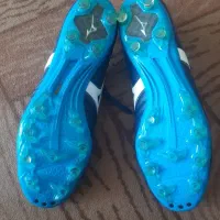 کفش فوتبالی|کیف، کفش، کمربند|فلاورجان, |دیوار