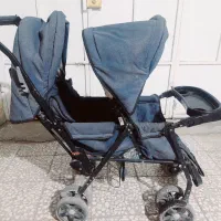 کالسکه ی دو قلو