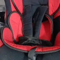 صندلی بچه خودرو