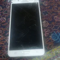 تاچ و ال سی دی j7