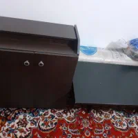 کمد چوبی و میز عسلی