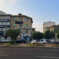 کافه-رستوران-در-ساختمان-پزشکان-بوسار