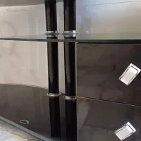 میز تلویزیون شیشه ای